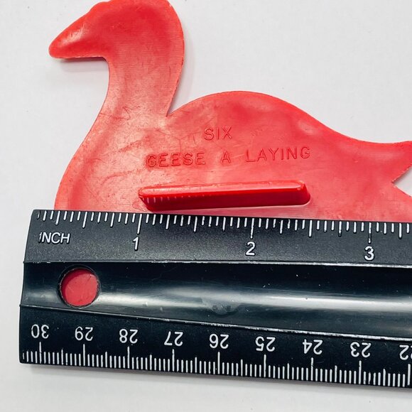 Chilton Six Geese A Laying Cookie Cutter Red Christmas Holiday Song Vintage 1978 - Picture 6 of 6